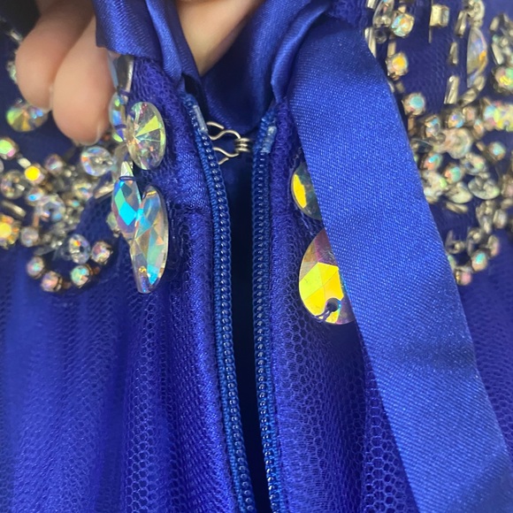 Fiesta Formal sequin dress 👗 - Picture 8 of 9